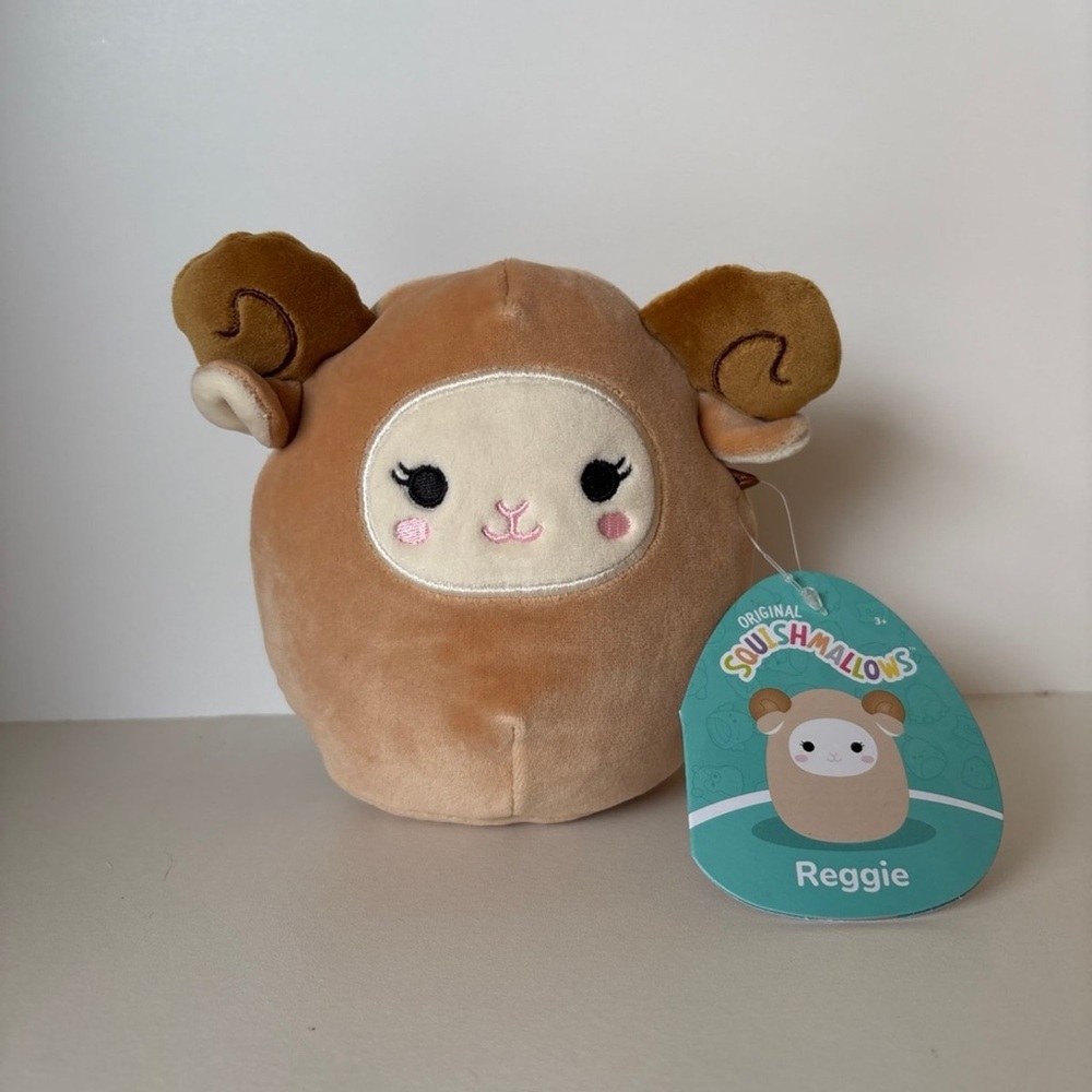Reggie Squishmallow